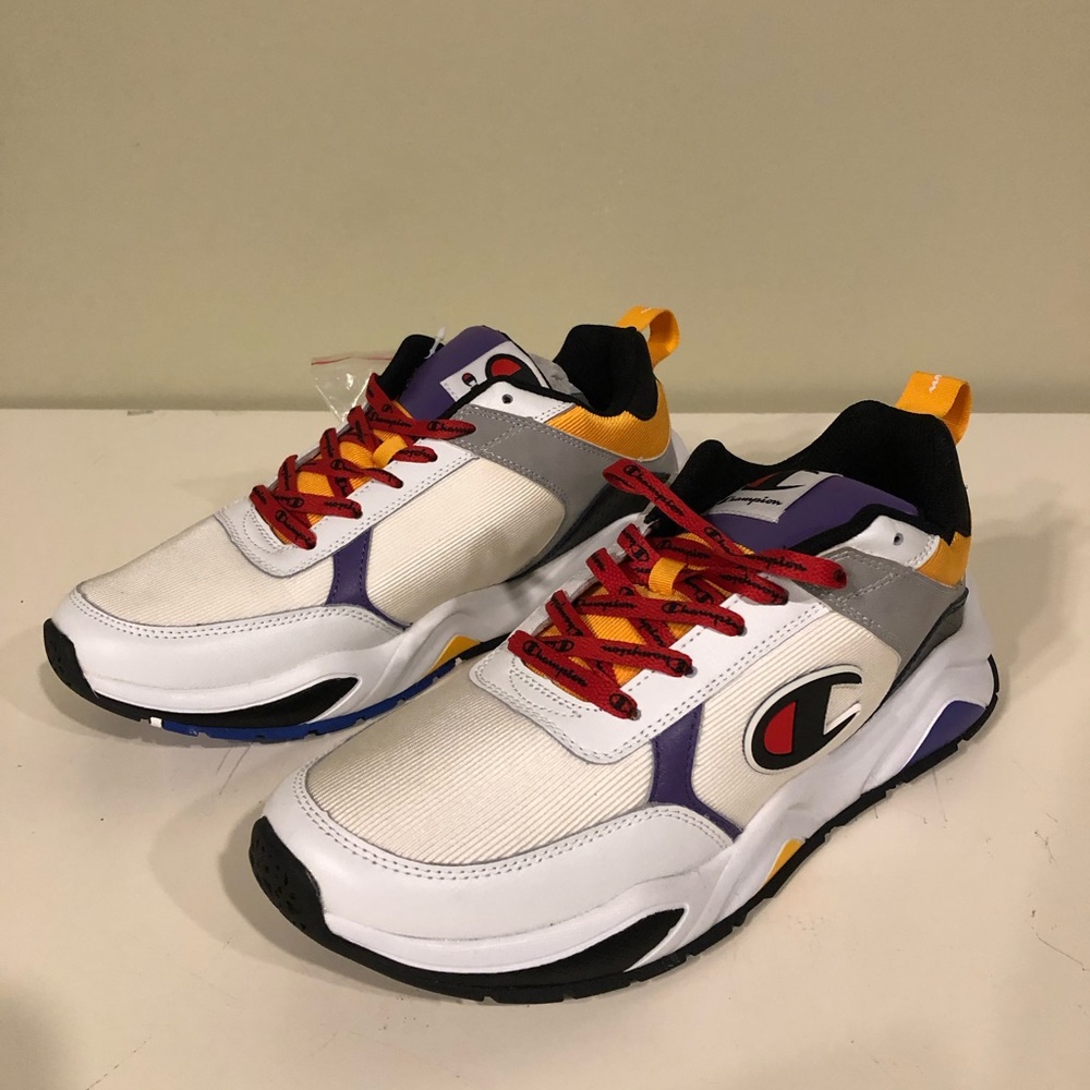 Champion mens shoe size 10M